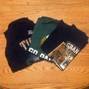 ★ 3 Graphic T-Shirt Bundle *READ DESC. FOR SIZES AND DETAILS*